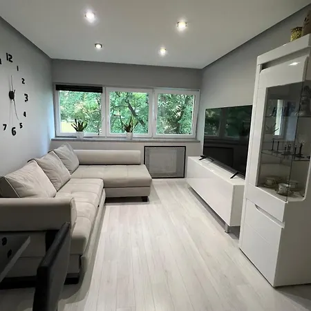 U Influencerow Apartment *